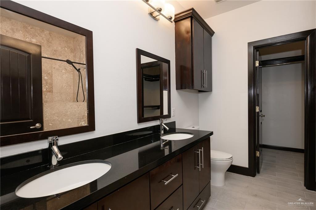 217 Robin Avenue, McAllen, Texas image 25
