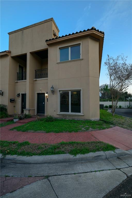 217 Robin Avenue, McAllen, Texas image 31