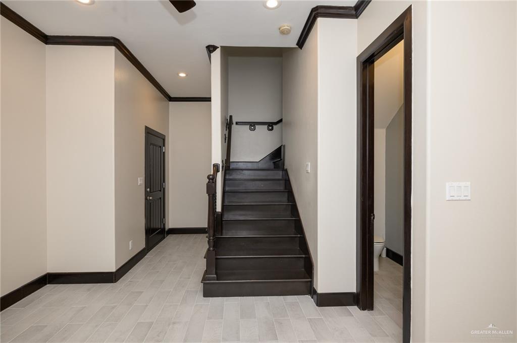 217 Robin Avenue, McAllen, Texas image 10