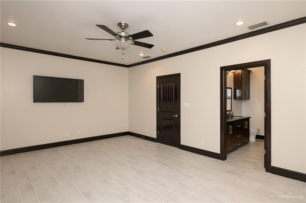 217 Robin Avenue, McAllen, Texas image 23