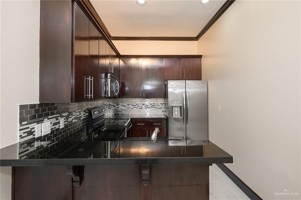 217 Robin Avenue, McAllen, Texas image 3