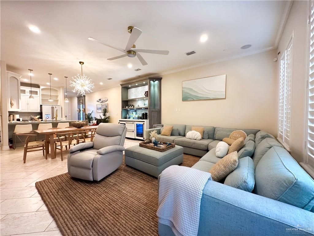 107 E Palm Street #B, South Padre Island, Texas image 3
