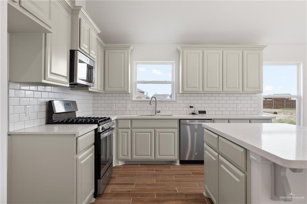 3213 El Paso Drive, Weslaco, Texas image 2