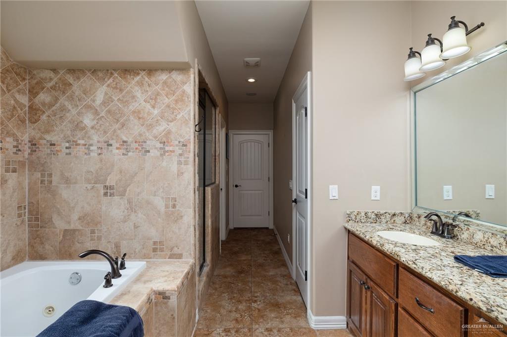 3432 Northern Lights Avenue, Edinburg, Texas image 8