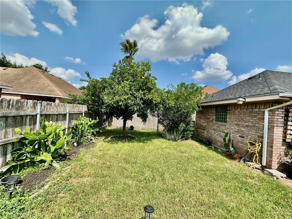 401 E Water Lilly Avenue, McAllen, Texas image 35
