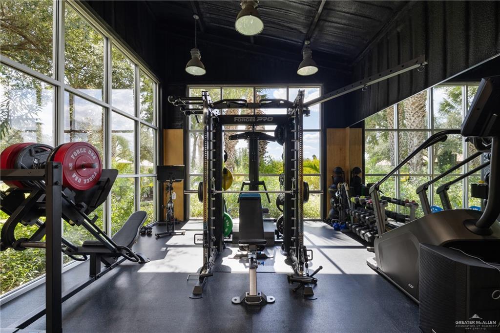 Picture for the property 482538, 4 beds, 6 baths