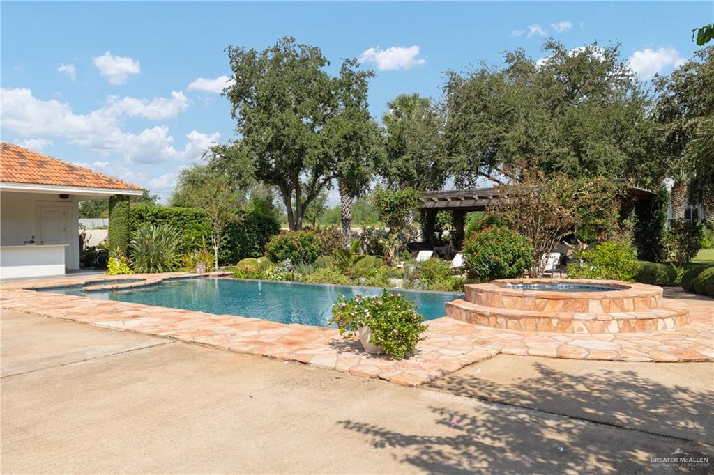 Picture for the property 482538, 4 beds, 6 baths
