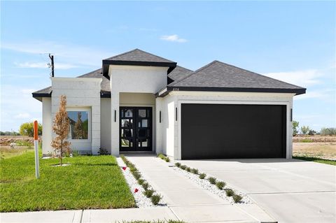 Homes For Sale - 4104 Carol Lane<br/> Edinburg, TX 78542