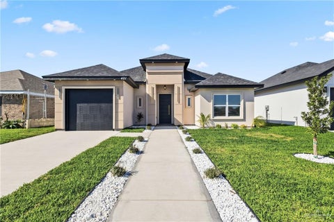 Homes For Sale - 421 Serg Loop<br/> Alamo, TX 78516