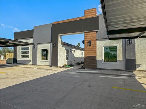 Multifamily For Sale - 612 Buccaneer Drive<br/> Hidalgo, TX 78557