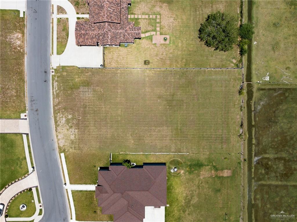 812 Splendor Boulevard, Edinburg, Texas image 5