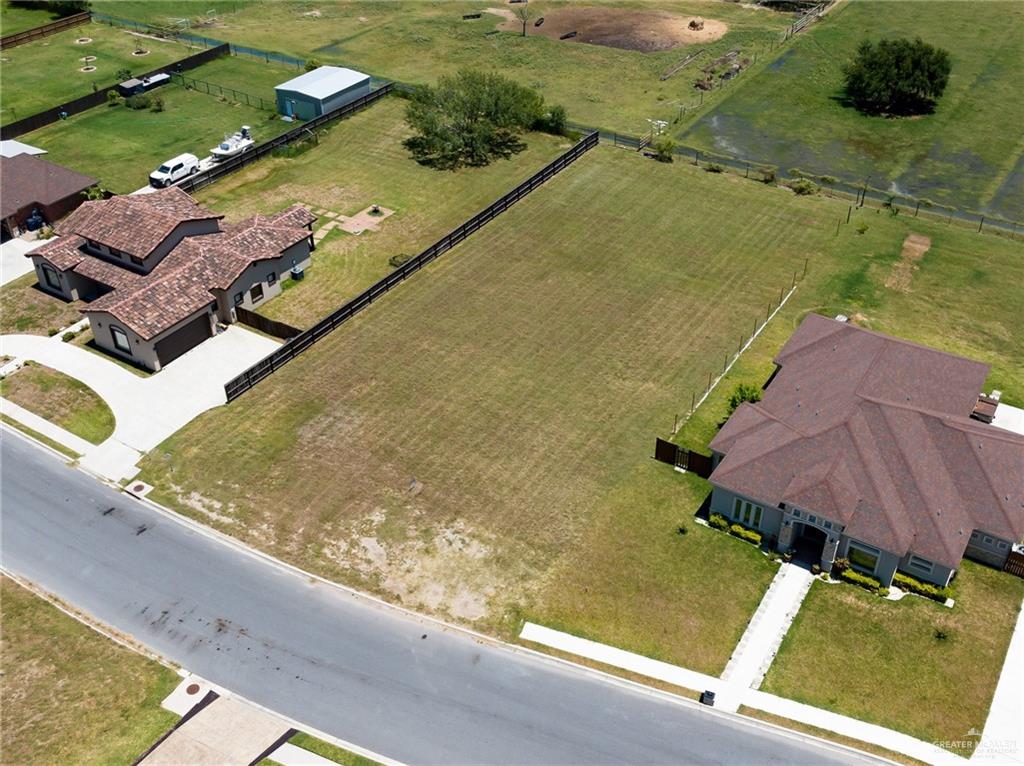 812 Splendor Boulevard, Edinburg, Texas image 3