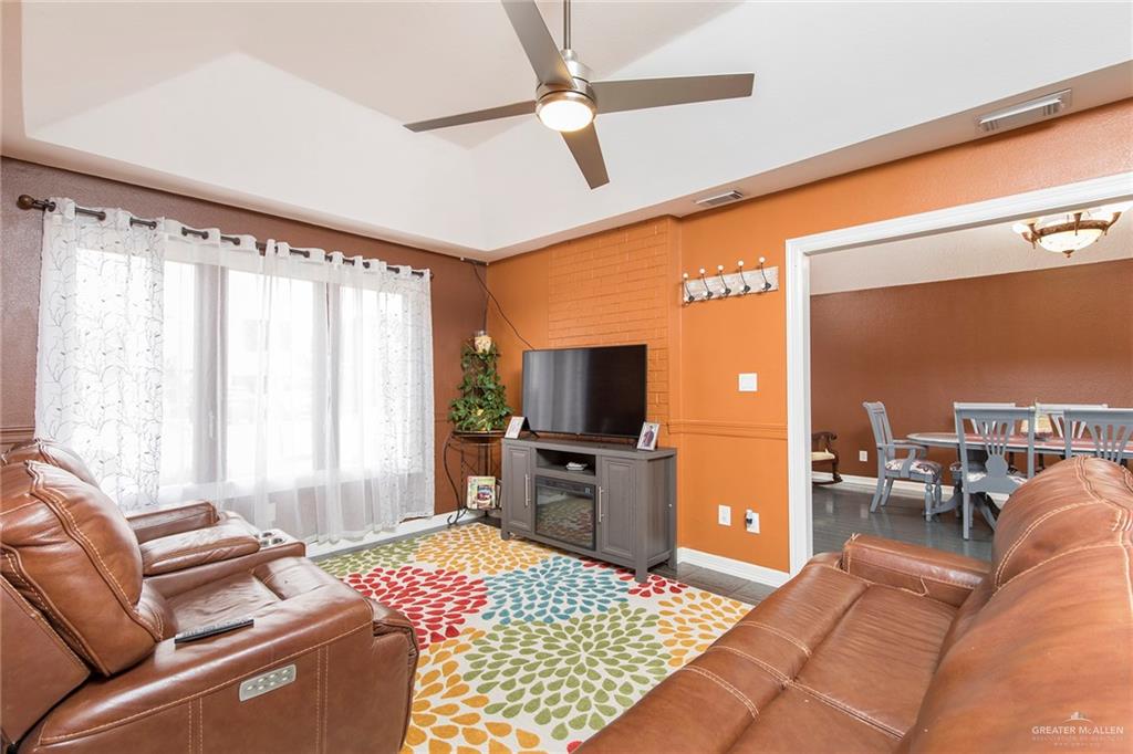 4201 N Palm Drive, Pharr, Texas image 3