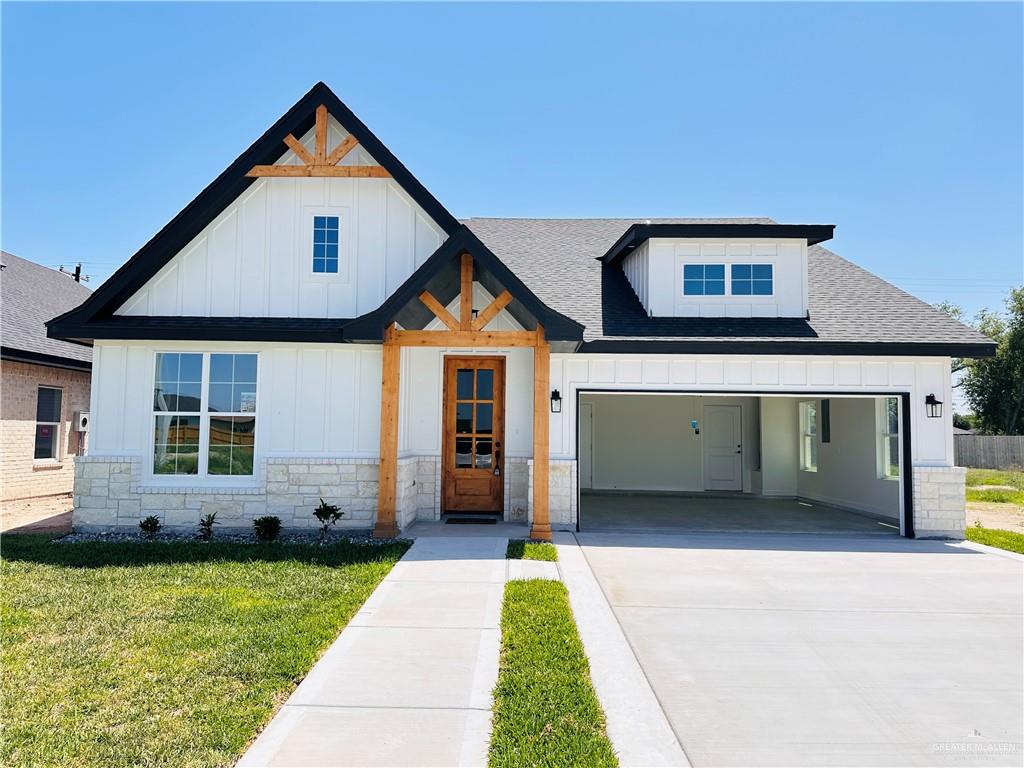 2201 Blue Sky Drive, Weslaco, Texas image 1