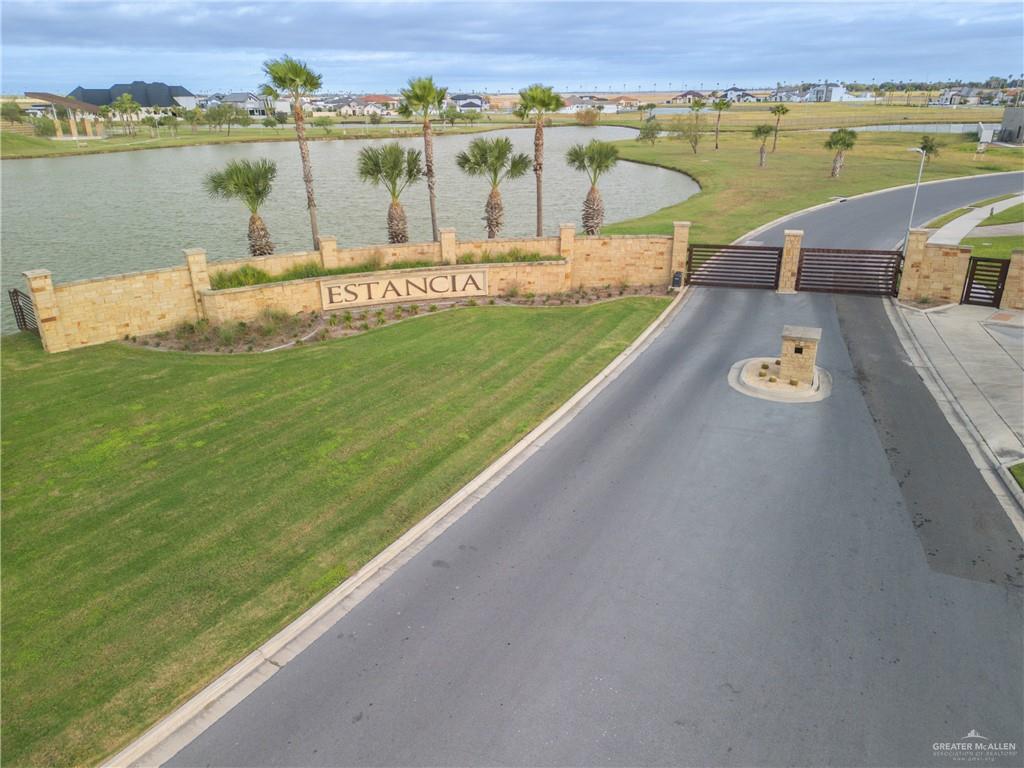 4821 Estancia Parkway, McAllen, Texas image 4