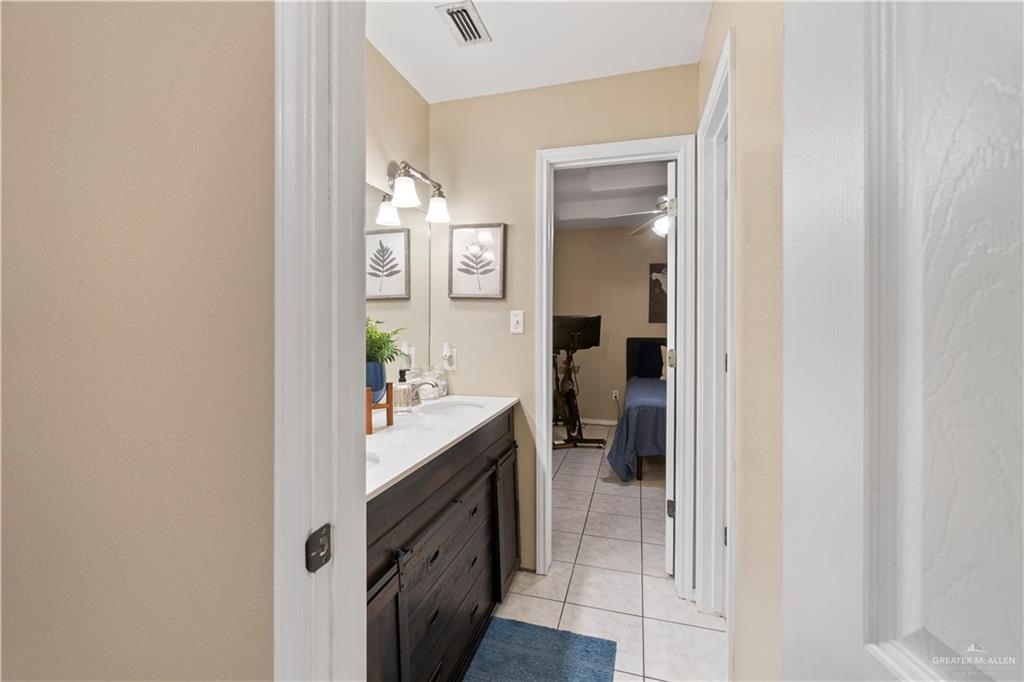 1602 Meadow Lane, Harlingen, Texas image 8