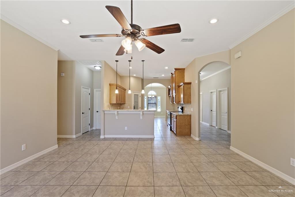 2205 Water Willow Drive, Weslaco, Texas image 4
