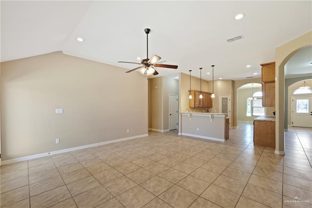 2205 Water Willow Drive, Weslaco, Texas image 6