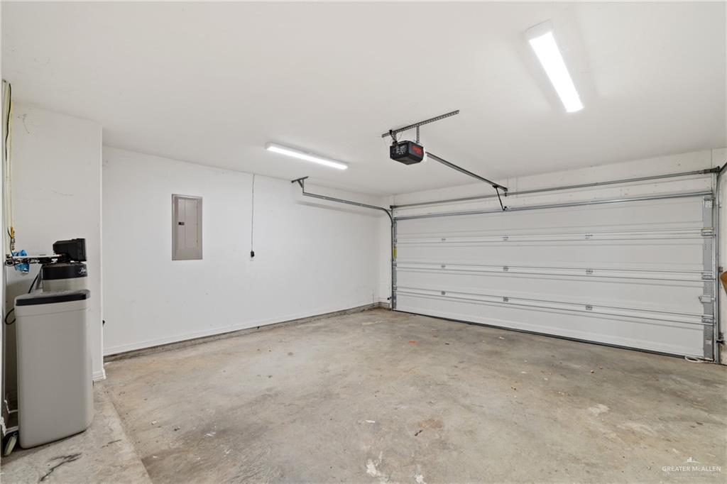 2205 Water Willow Drive, Weslaco, Texas image 27