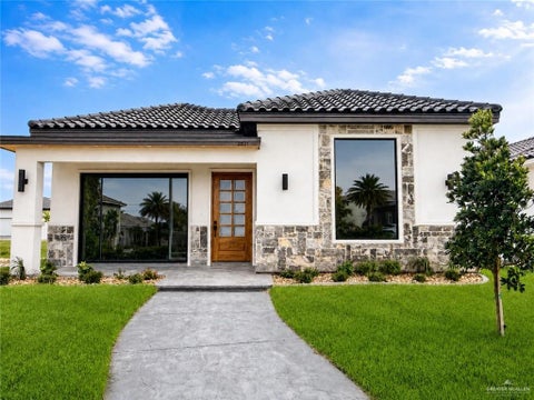 Photo of 2621 Hatfield Avenue, Edinburg, TX 78539 (MLS # 513456)