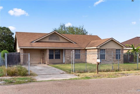 Homes For Sale - 2008 Paseo Encantado Street<br/> Hidalgo County, Mission, TX 78572