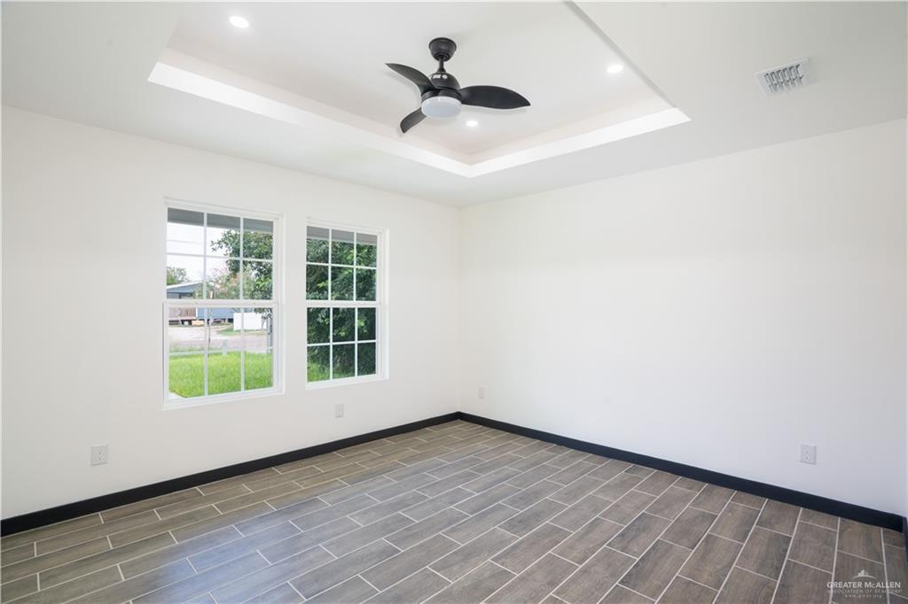 612 S 21st Street, Donna, Texas image 8