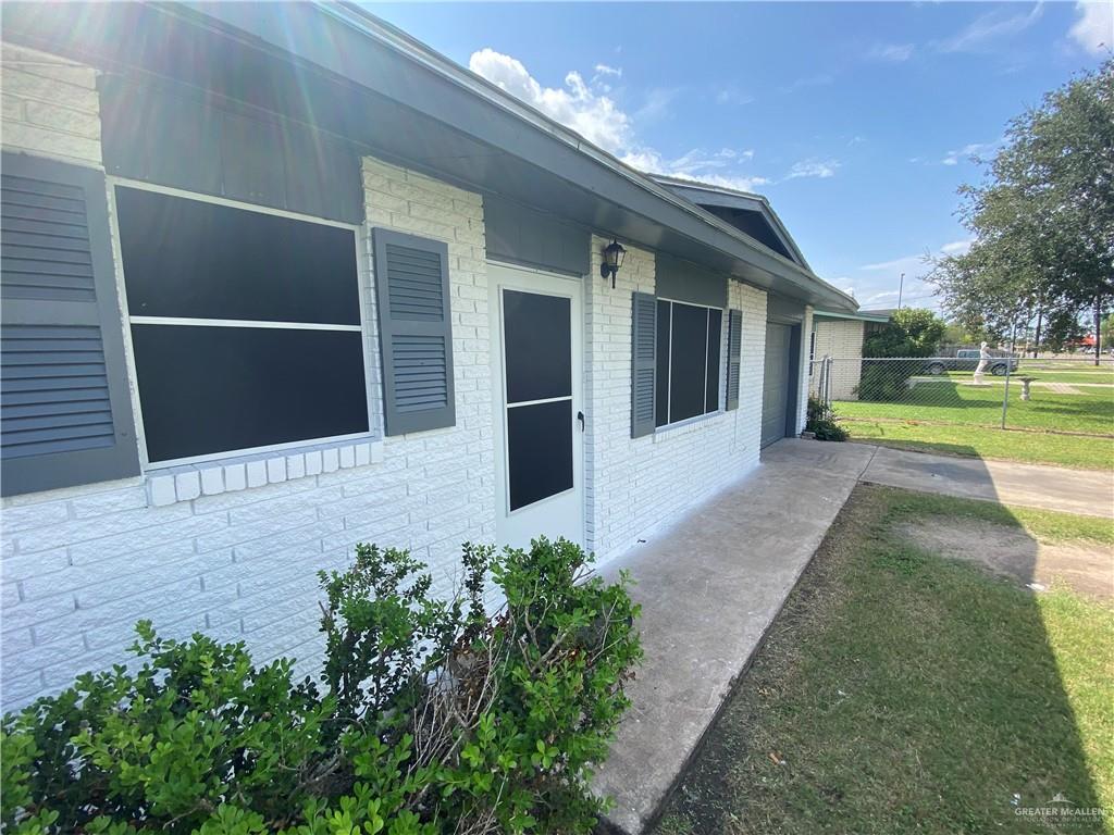 758 E Hidalgo Avenue, Raymondville, Texas image 1