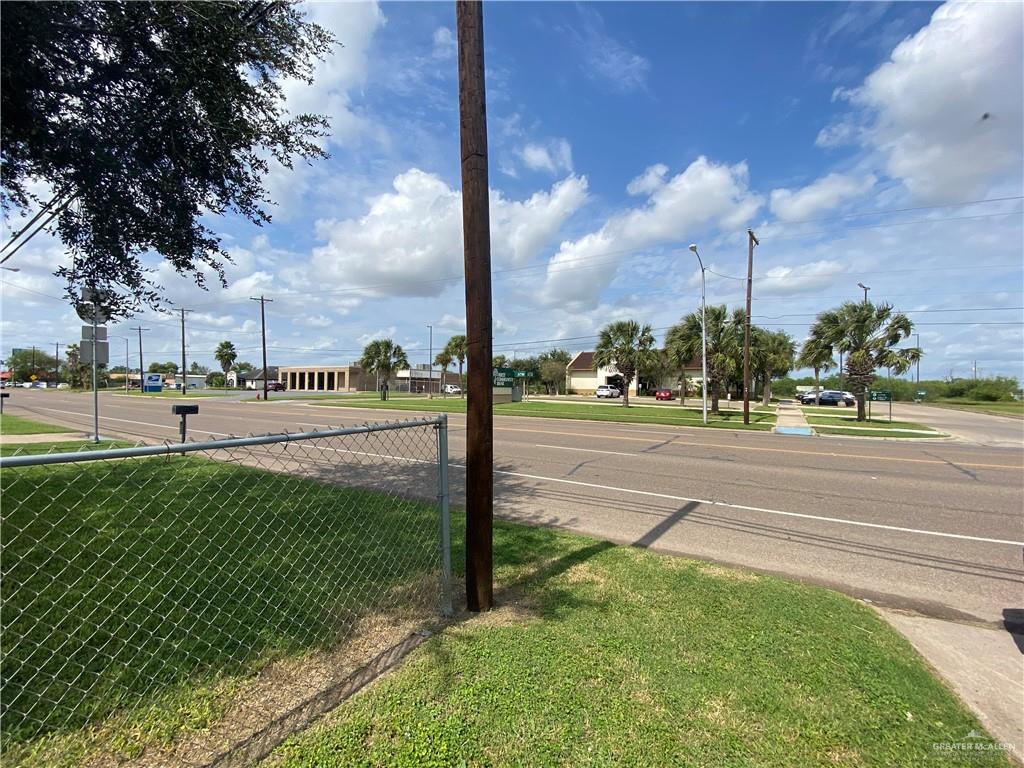 758 E Hidalgo Avenue, Raymondville, Texas image 3