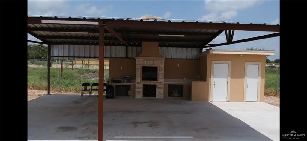 7601 E Rogers Road, Edinburg, Texas image 2