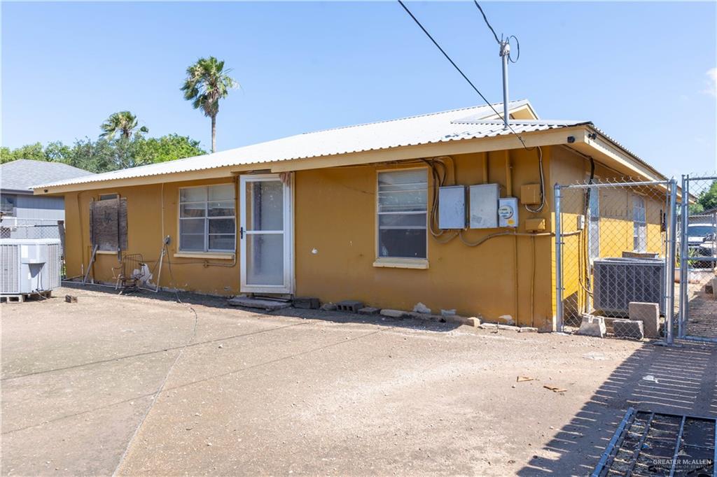1712 N De La Rosa Drive, Donna, Texas image 10