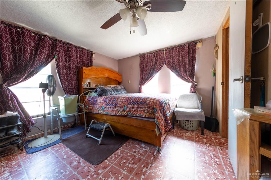 1712 N De La Rosa Drive, Donna, Texas image 9