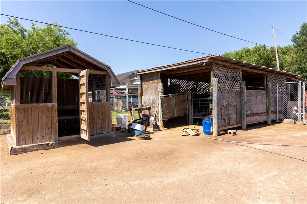 1712 N De La Rosa Drive, Donna, Texas image 11