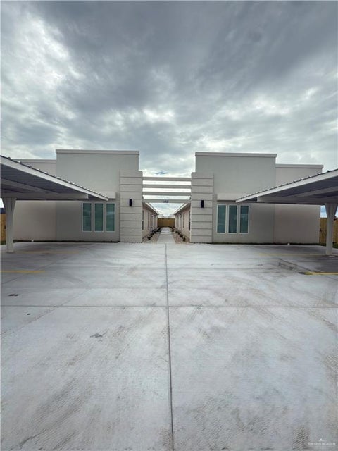Apartment For Rent - 1413 Vine Avenue #2<br/> Weslaco, TX 78596