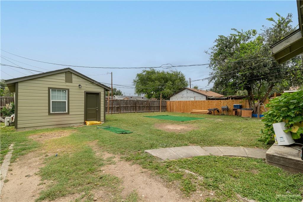 1506 Quince Avenue, McAllen, Texas image 10