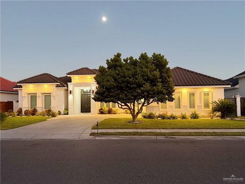Photo of 2818 Esmeralda Street, Edinburg, TX 78539 (MLS # 491136)