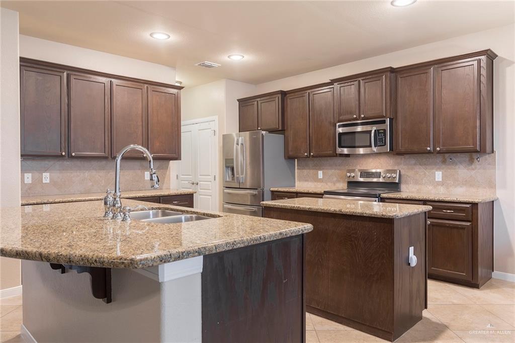 3906 Santa Veronica Street, Mission, Texas image 6