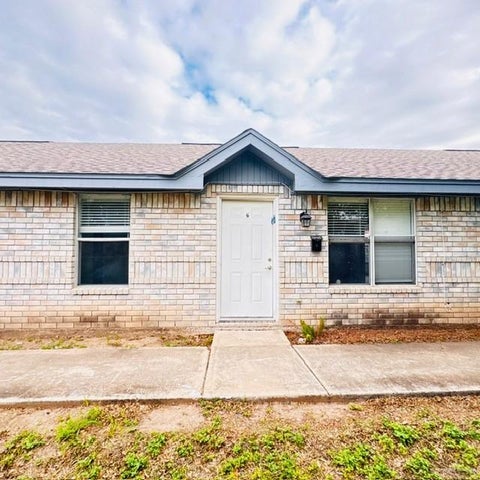 Apartment For Rent - 707 N Keralum Avenue #2<br/> Mission, TX 78572