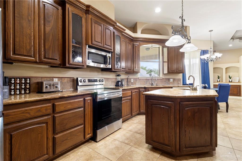 1625 Gabriels Landing Lndg, Harlingen, Texas image 7