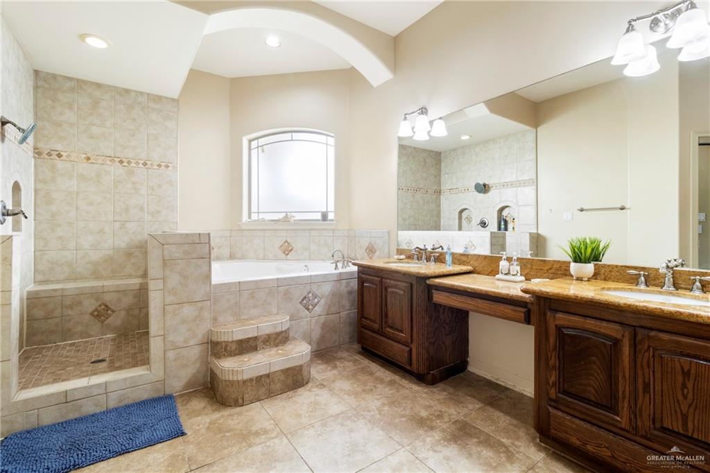 1625 Gabriels Landing Lndg, Harlingen, Texas image 12