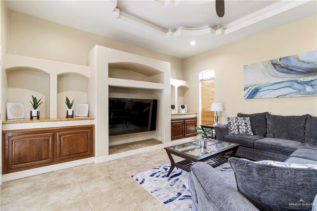1625 Gabriels Landing Lndg, Harlingen, Texas image 8