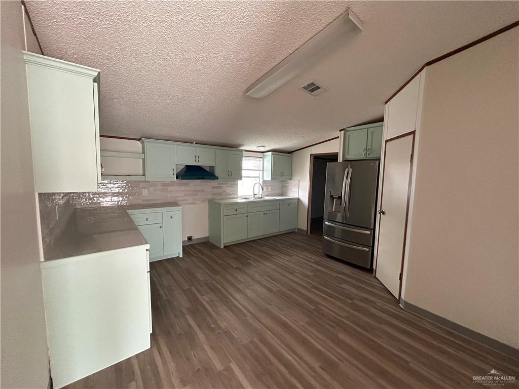 613 E Loop 19th Street, Weslaco, Texas image 3