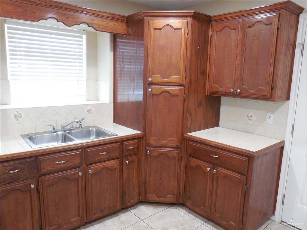 Edinburg, Texas 78541, United States, 3 Bedrooms Bedrooms, ,2 BathroomsBathrooms,Residential,Active,9243