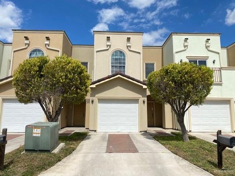 Townhouse For Rent - 3836 W Daffodil Avenue<br/> Hidalgo County, McAllen, TX 78501