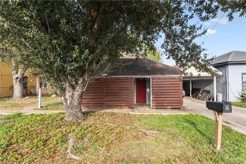 Photo of 170 Hidalgo Street, San Benito, TX 78586 (MLS # 491011)