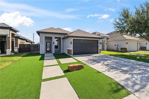 Homes For Sale - 921 Casa Blanca Drive<br/> Edinburg, TX 78539