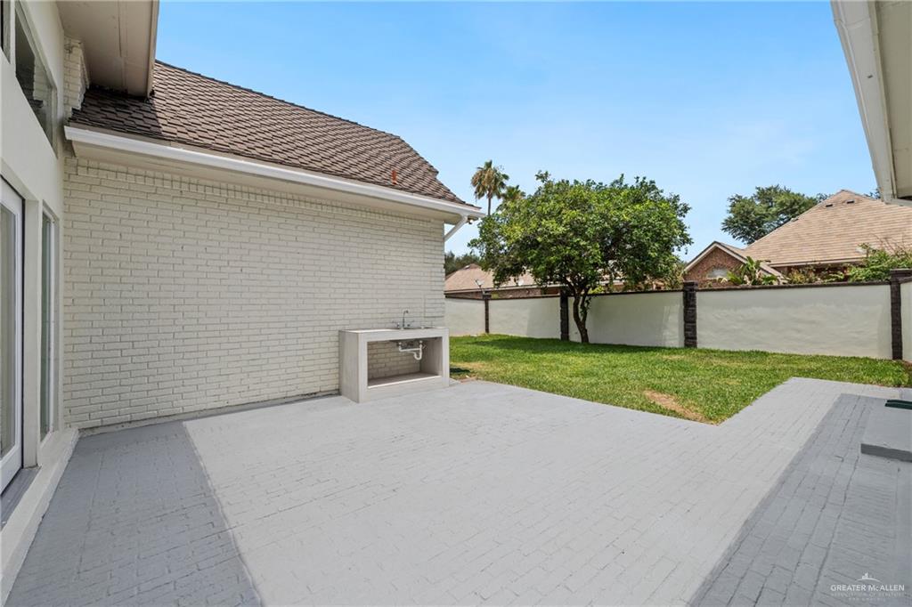 600 Bluebird Avenue, McAllen, Texas image 27