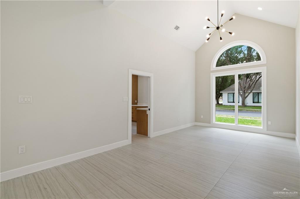 600 Bluebird Avenue, McAllen, Texas image 4