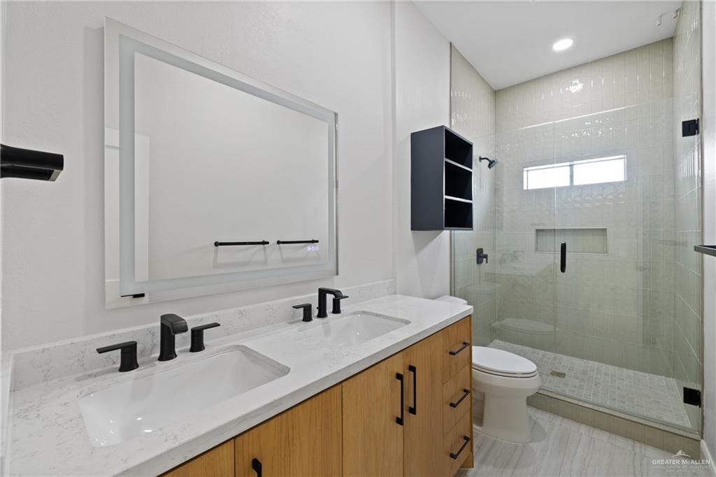 600 Bluebird Avenue, McAllen, Texas image 17