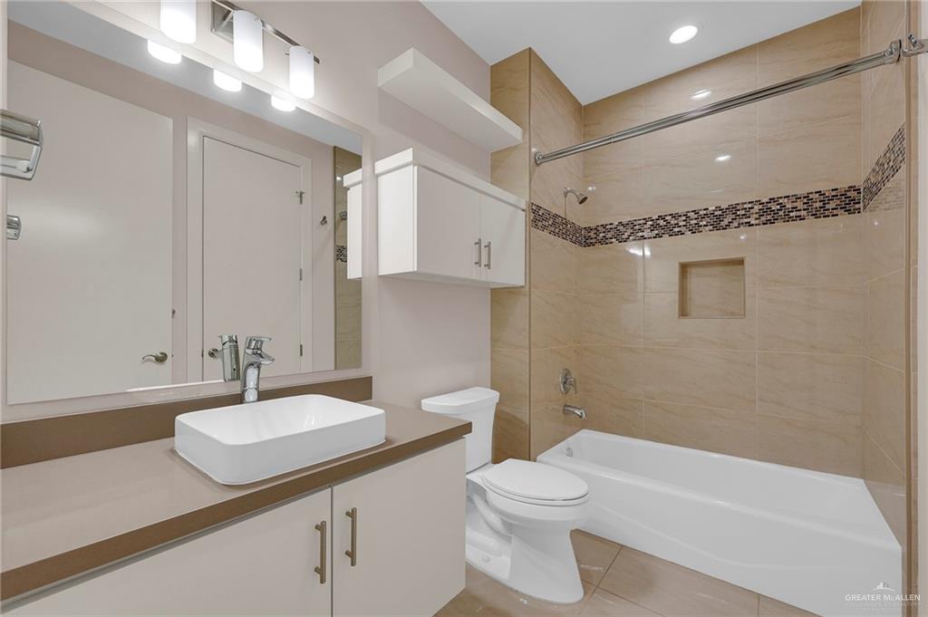 1425 Ozark Avenue, McAllen, Texas image 5