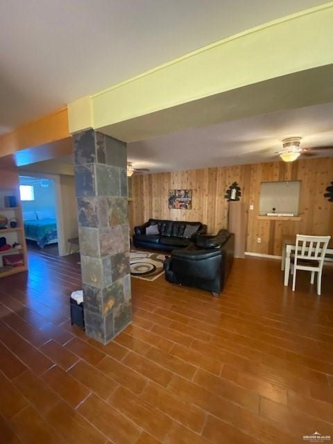 129 E Esperanza Street